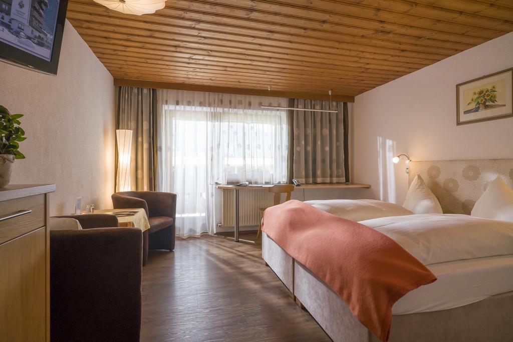 Hotel Eckartauerhof ไมย์อาโฮเฟิน ภายนอก รูปภาพ